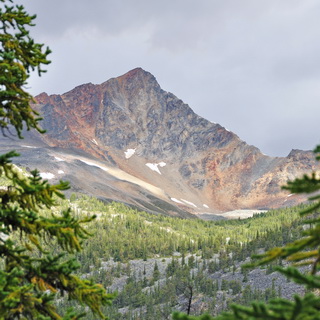 Jasper NP - Mountain near Cavell Lake